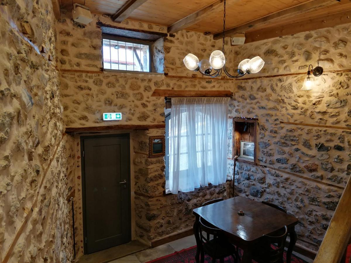 Riverbed Traditional Guest House Литокорон Екстериор снимка