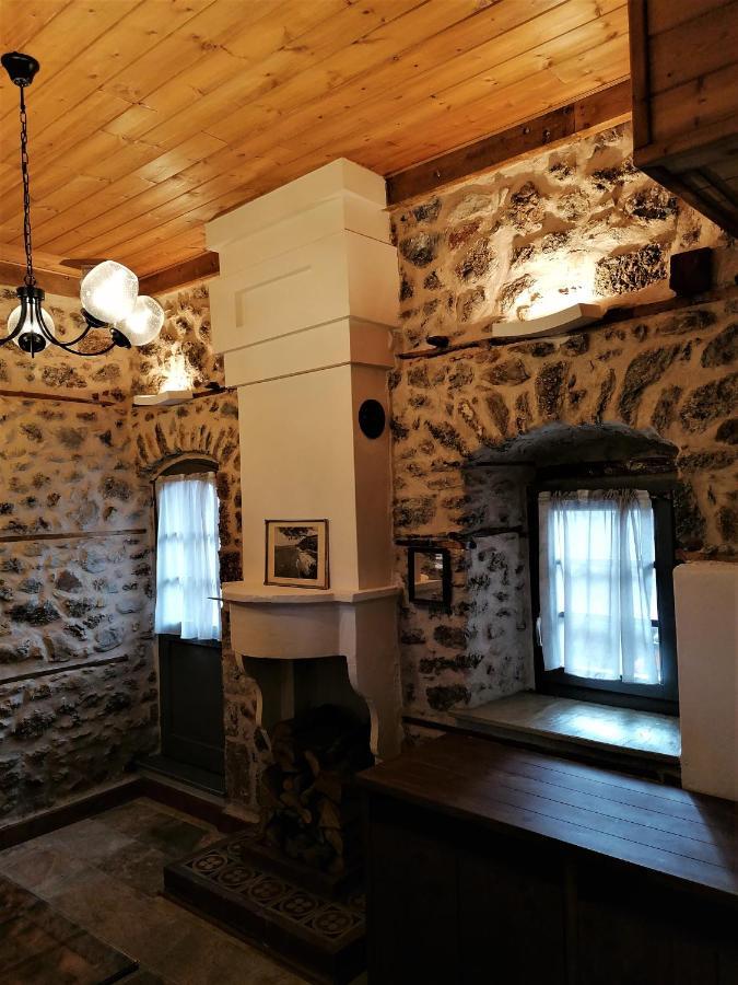 Riverbed Traditional Guest House Литокорон Екстериор снимка